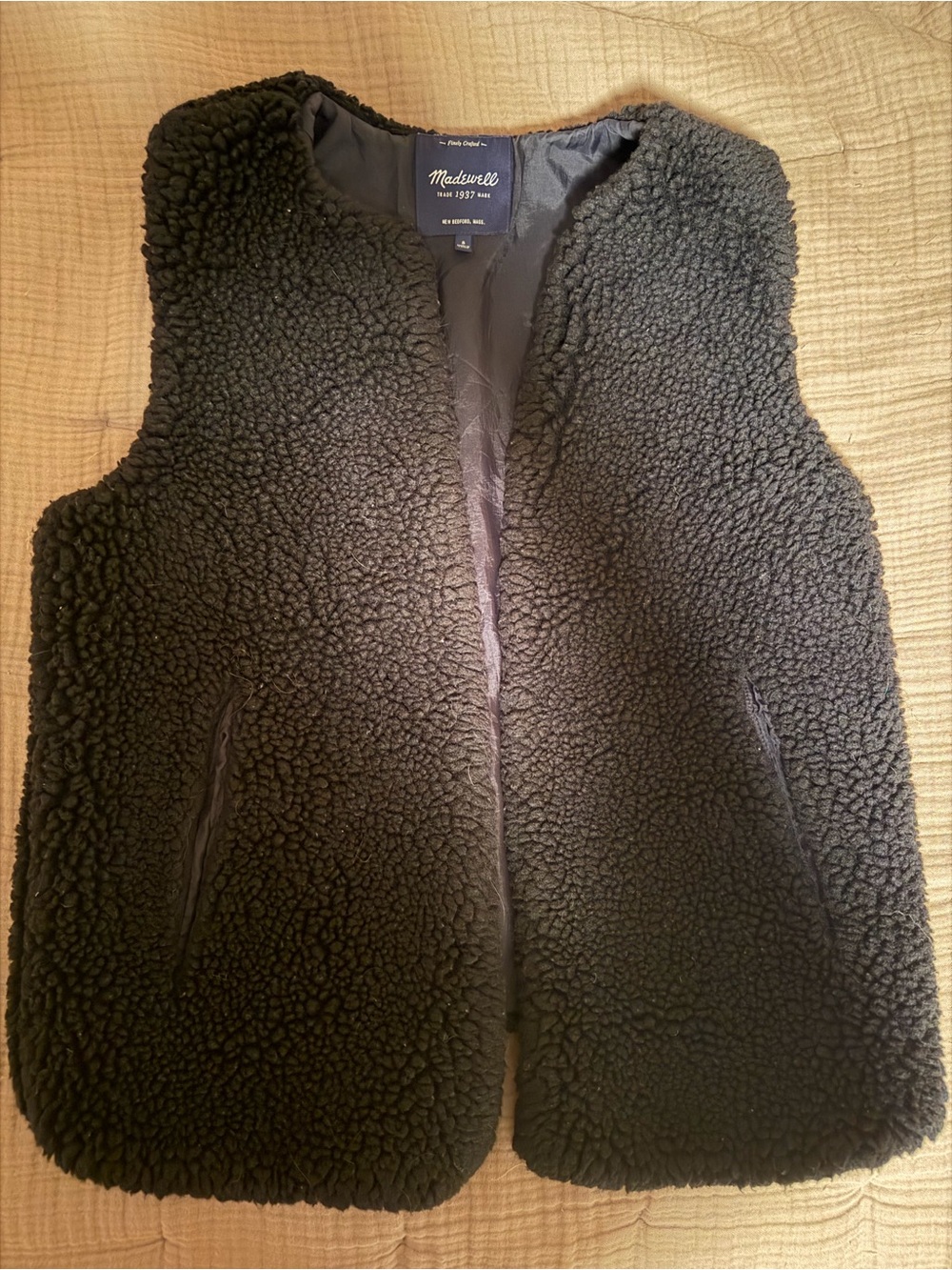Madewell Black Sherpa Vest - Plush Sleeveless Layer